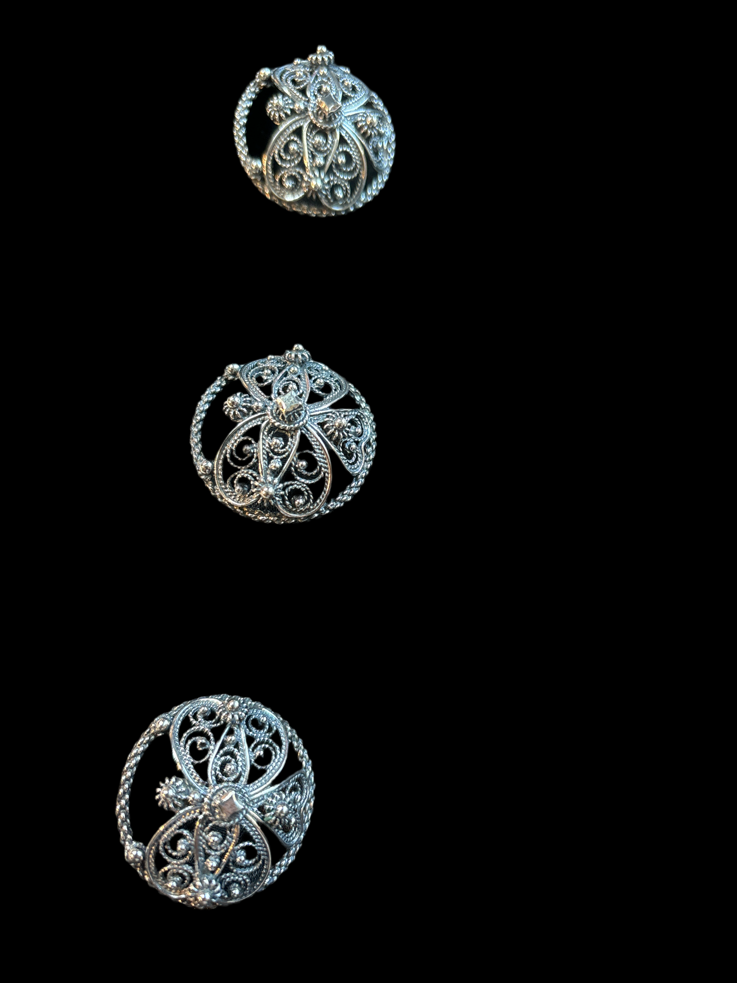 Maljer i oksidert sølv, Ø:3cm