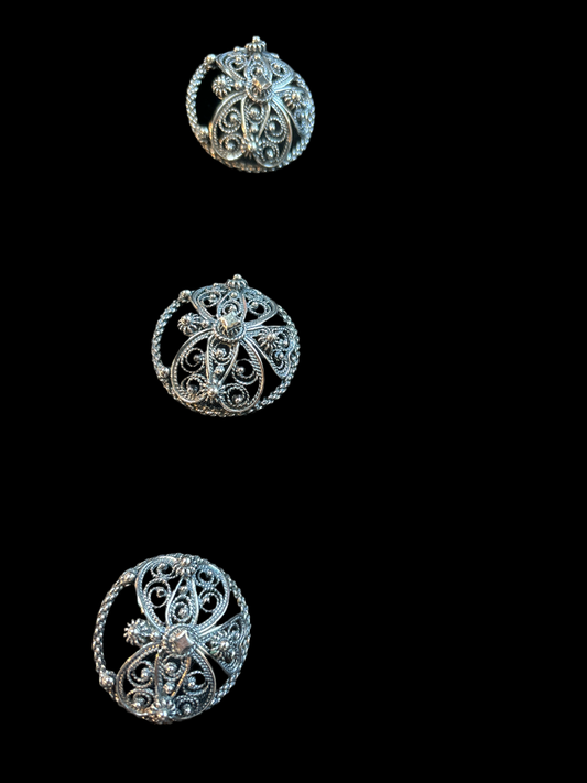 Maljer i oksidert sølv, Ø:3cm