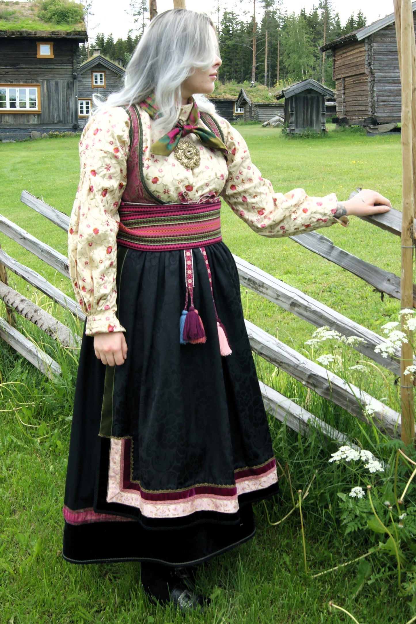 Beltestakk i rosa og lilla.