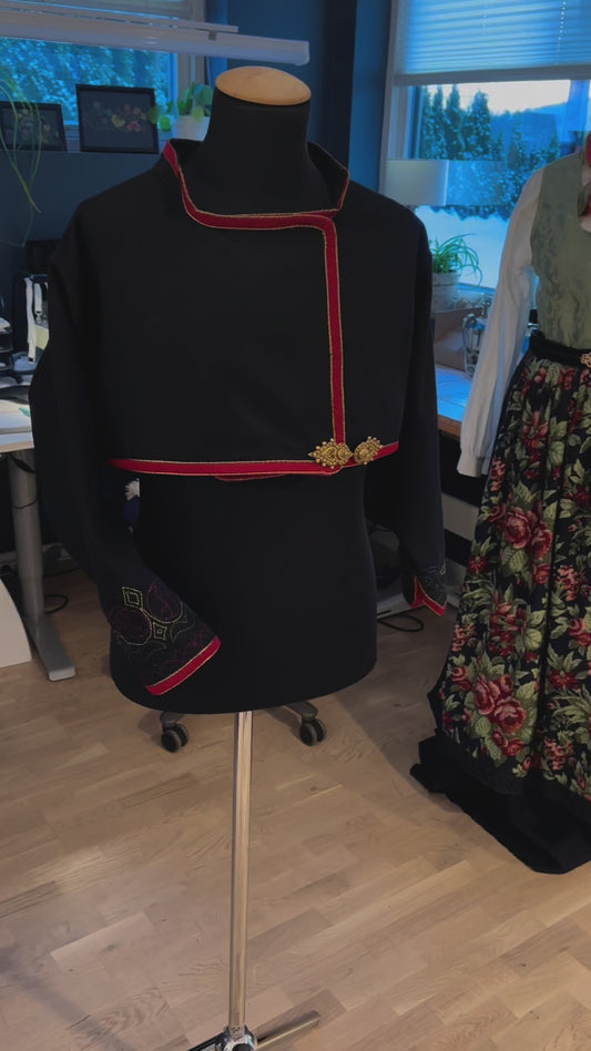 Utenpåtrøye til beltestakk